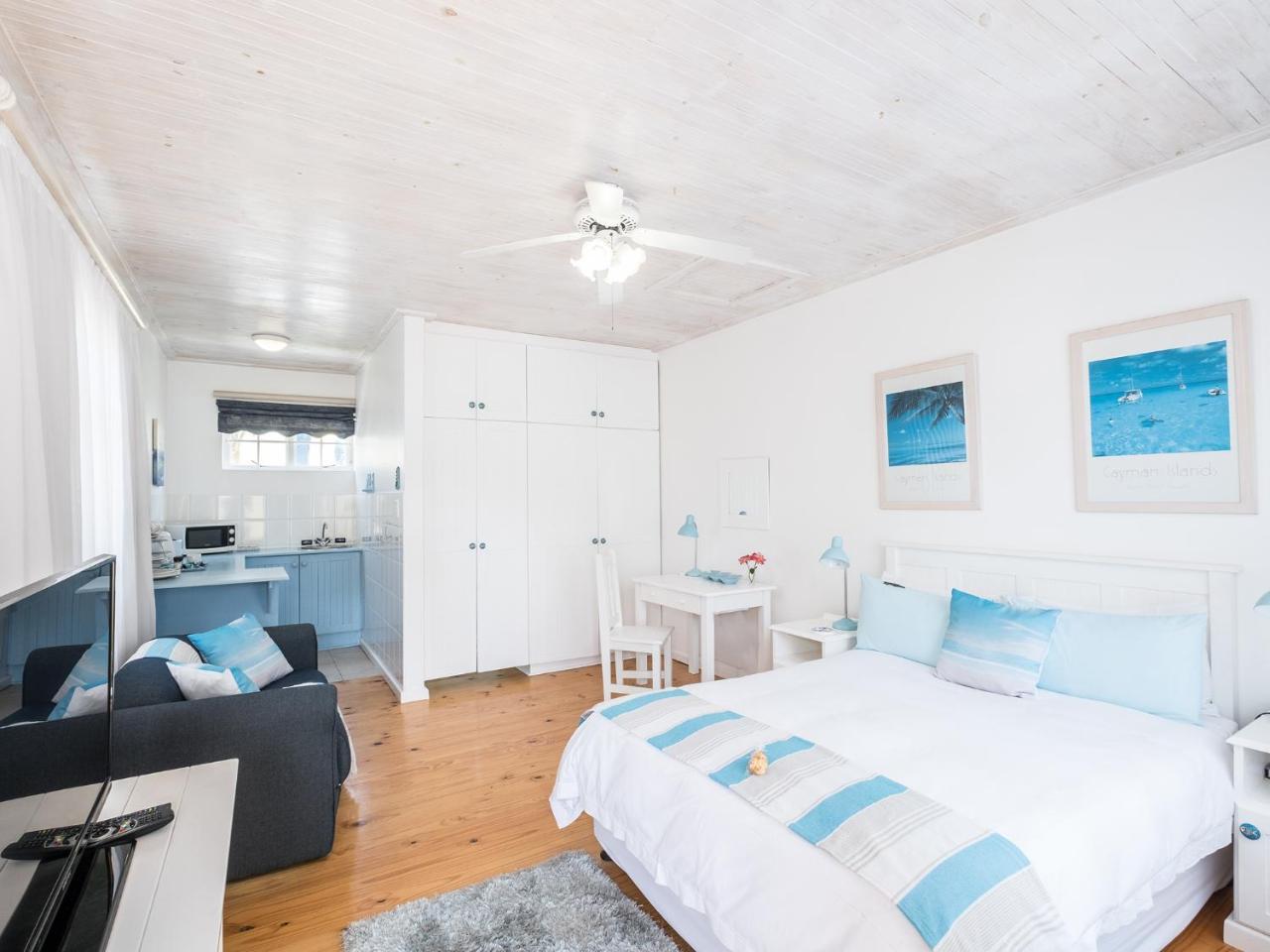 On The Bay Bed & Breakfast Порт Елизабет Екстериор снимка